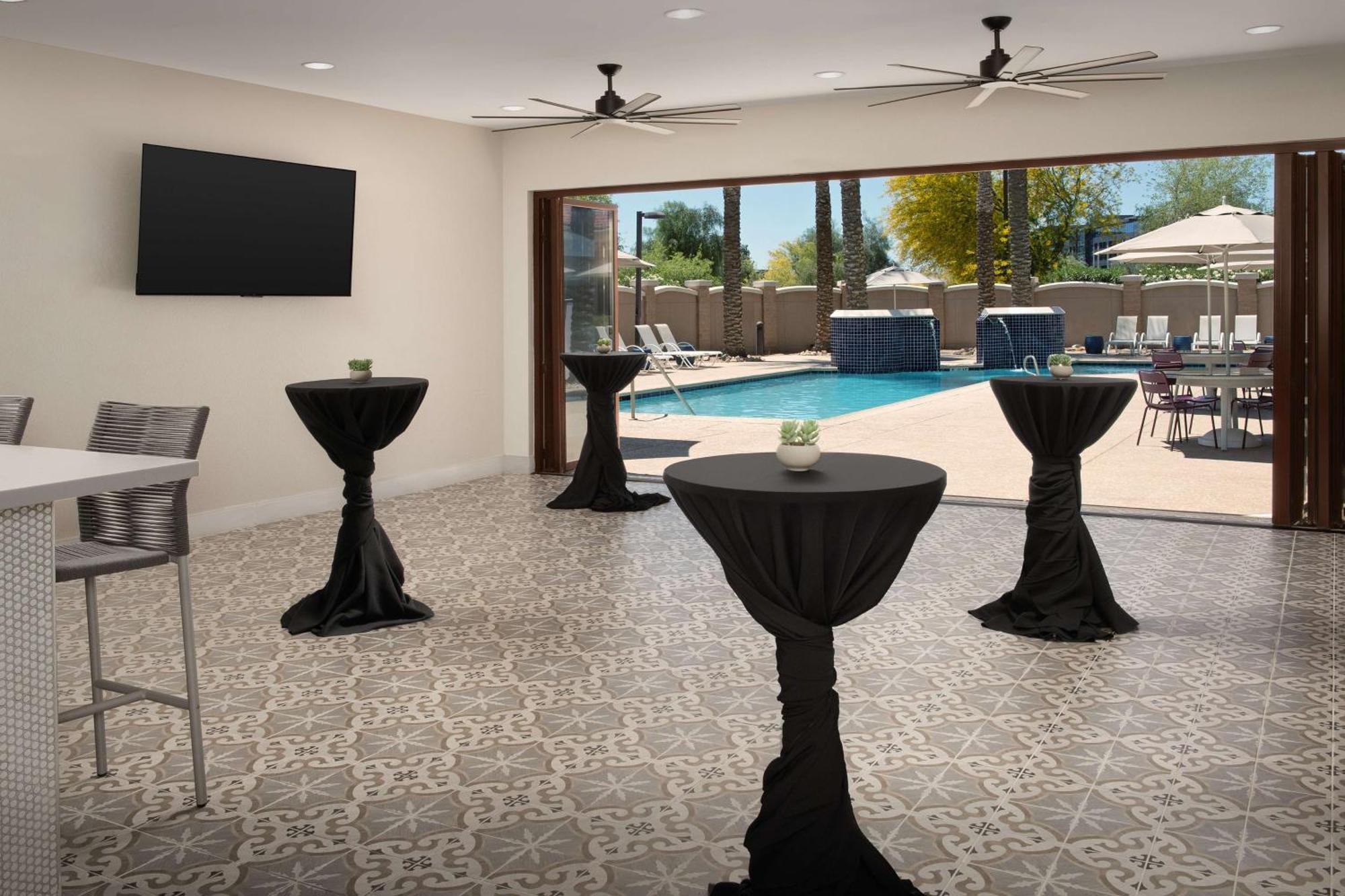 Hilton Phoenix Чандлер Экстерьер фото