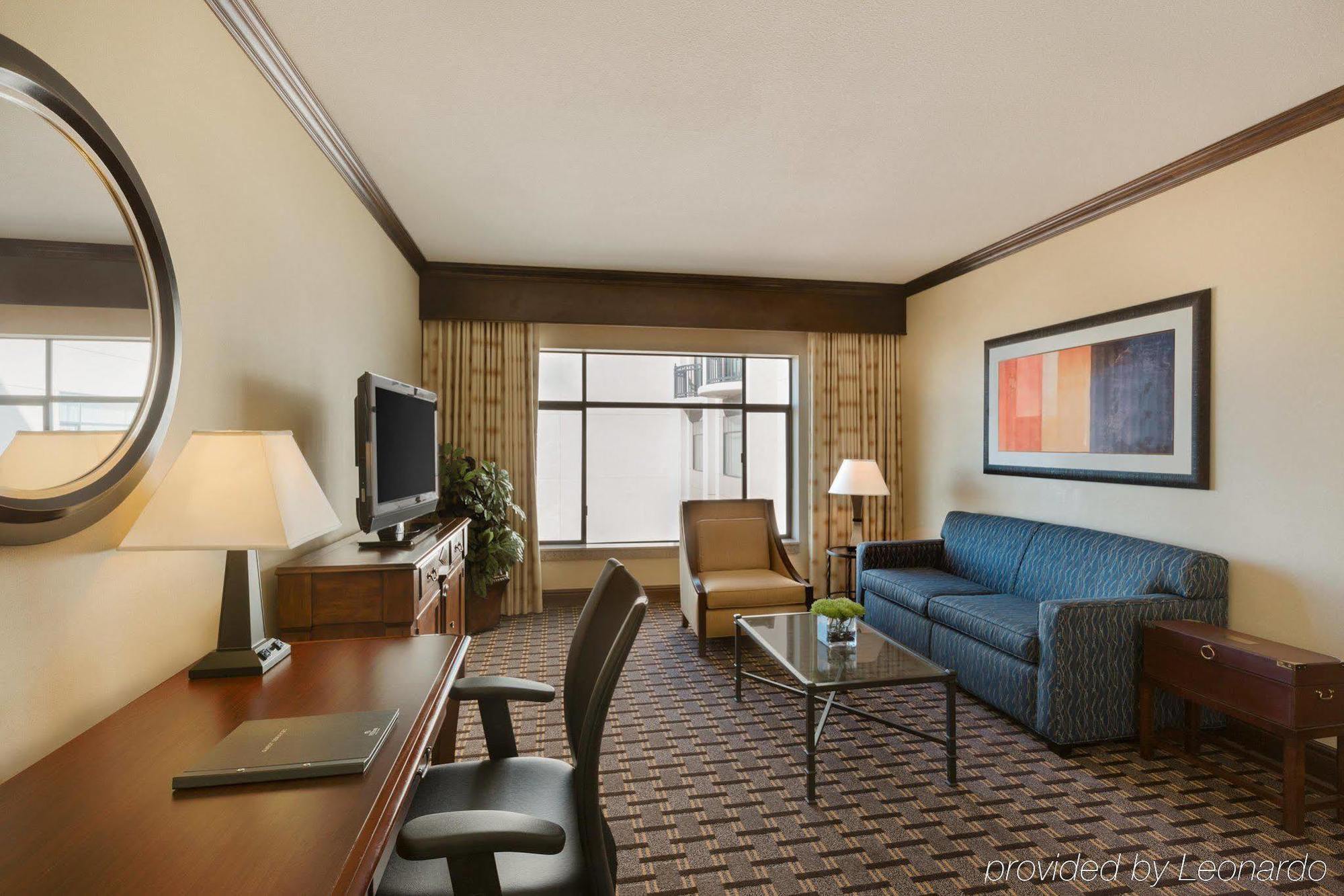 Hilton Phoenix Чандлер Экстерьер фото